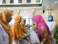 Berbagi di Bulan Ramadan, Bupati Nanda: Jadikan Ini Amal Jariyah