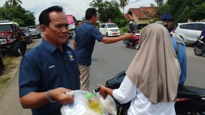Puncak Perayaan HUT Ke -14 Partai Nasdem Potong Tumpeng Dan Bagi-bagi Sembako Serta Pengobatan Gratis