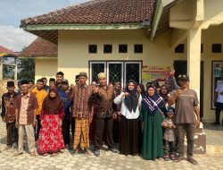 Hari Ini Hariyanto Resmi Serahkan Berkas Pendaftaran Sebagai Calon Kepala Tiyuh Gunung Menanti